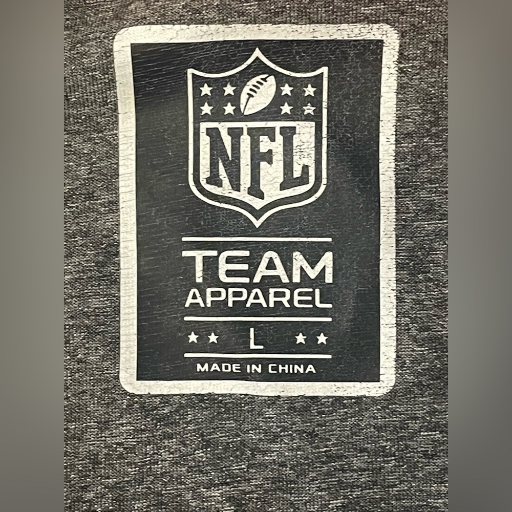 Kansas City Chiefs Gray and Red Football T-Shirt - Picture 5 of 8